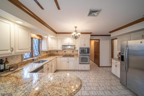 27 Longell Dr, Wayne, NJ 07470 photo 8