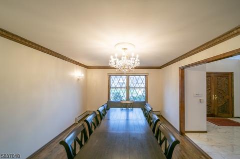 27 Longell Dr, Wayne, NJ 07470 photo 4