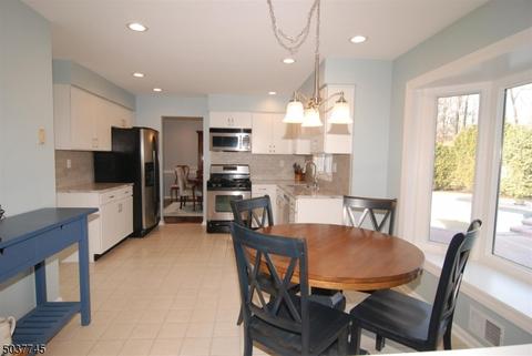 15 Heather Ct, Dover, NJ 07801 photo 6
