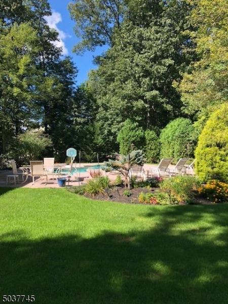 15 Heather Ct, Dover, NJ 07801 photo 21