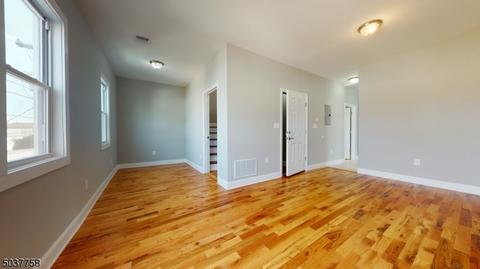 128 Devon Ter, Kearny, NJ 07032 photo 11