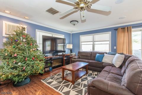 34 Westervelt St, Wayne, NJ 07470 photo 9