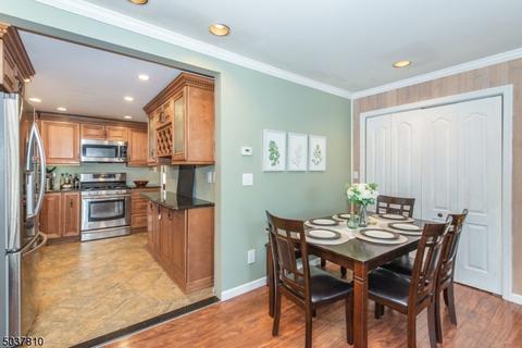 34 Westervelt St, Wayne, NJ 07470 photo 6