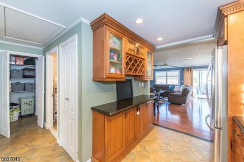 34 Westervelt St, Wayne, NJ 07470 photo 5