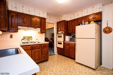 37 Whipple Rd, Wayne, NJ 07470 photo 9