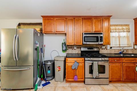 813-15 3rd Pl, Plainfield, NJ 07060 photo 9
