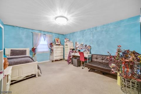 68 Warwick Cir, Springfield, NJ 07081 photo 5