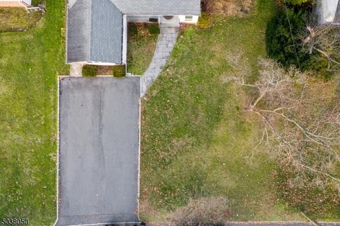 68 Warwick Cir, Springfield, NJ 07081 photo 16