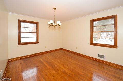 39 Laurel Dr, Wayne, NJ 07470 photo 7
