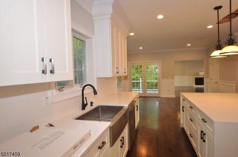 19 Berkshire Dr, Wayne, NJ 07470 photo 4