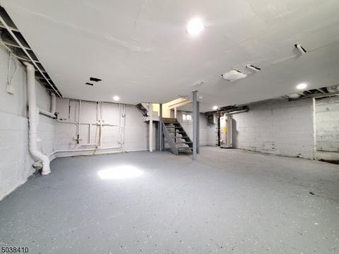 359 E 6th Ave, Roselle, NJ 07203 photo 17
