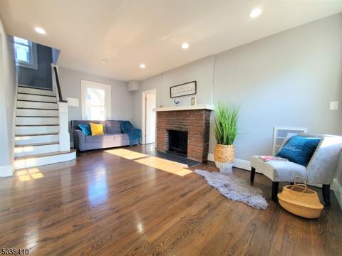 359 E 6th Ave, Roselle, NJ 07203 photo 2