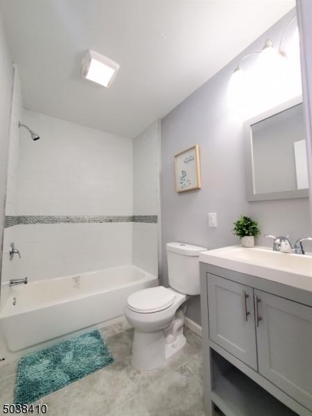359 E 6th Ave, Roselle, NJ 07203 photo 8