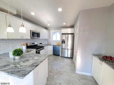 359 E 6th Ave, Roselle, NJ 07203 photo 5