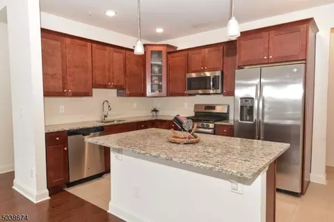 48 Elston Ct, Haskell, NJ 07420 photo 5