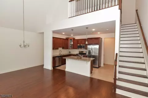 48 Elston Ct, Haskell, NJ 07420 photo 4