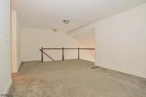 48 Elston Ct, Haskell, NJ 07420 photo 9