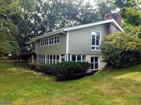620 West Dr, Paramus, NJ 07652 photo 5