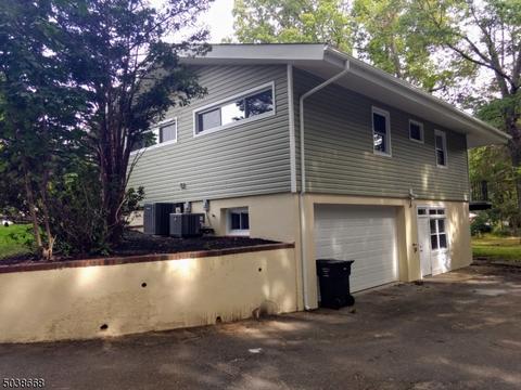 620 West Dr, Paramus, NJ 07652 photo 3