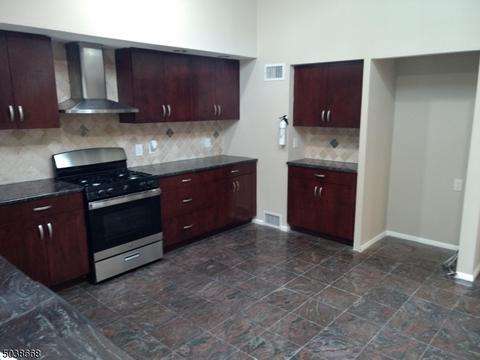 620 West Dr, Paramus, NJ 07652 photo 11
