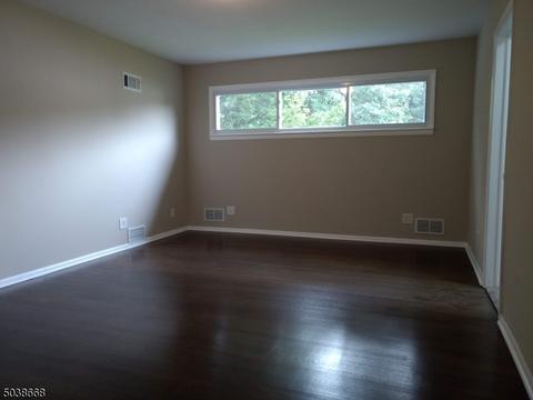 620 West Dr, Paramus, NJ 07652 photo 13
