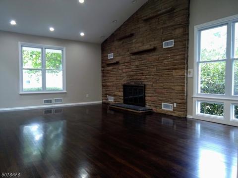 620 West Dr, Paramus, NJ 07652 photo 7