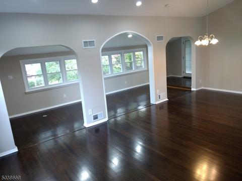 620 West Dr, Paramus, NJ 07652 photo 9