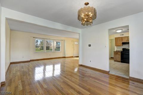 9 Devonshire Ct, Flemington, NJ 08822 photo 5