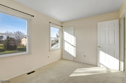 9 Devonshire Ct, Flemington, NJ 08822 photo 12