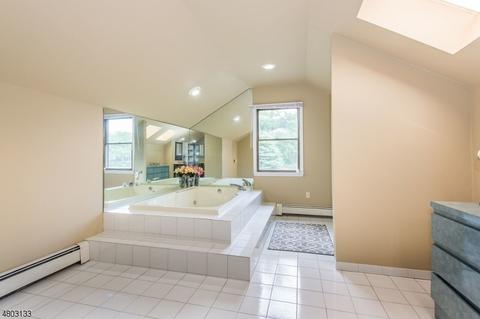 76 Windsor Dr, Montville Twp., NJ 07058 photo 16