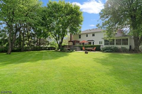35 Coventry Rd, Mendham, NJ 07945 photo 3