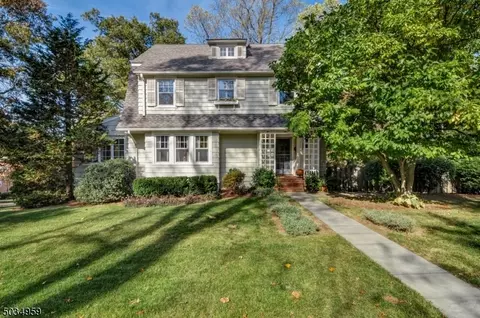 5 Brook Ct, Summit, NJ 07901 photo 1