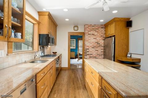 22 Crescent Ave, Summit, NJ 07901 photo 11