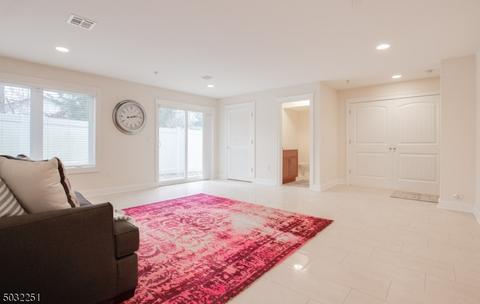 156 Mountain Ave UNIT 7, Springfield, NJ 07081 photo 4