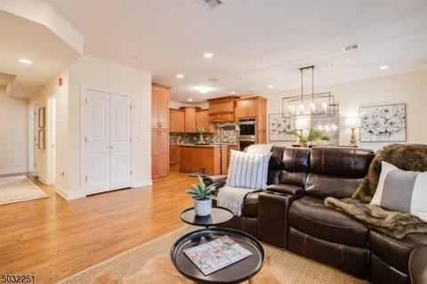 156 Mountain Ave UNIT 7, Springfield, NJ 07081 photo 6
