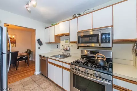 15 Knox Ter #2B, Wayne, NJ 07470 photo 10