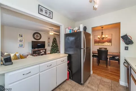 15 Knox Ter #2B, Wayne, NJ 07470 photo 9