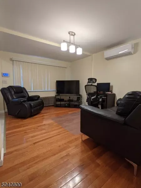 389 Washington Ave, Hackensack, NJ 07601 photo 5