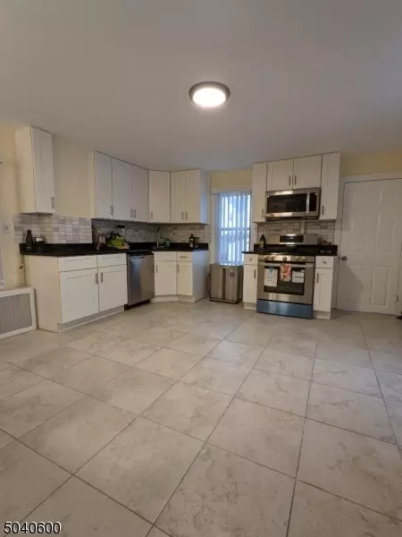 389 Washington Ave, Hackensack, NJ 07601 photo 1