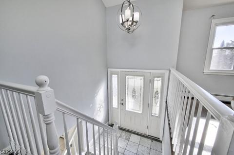 53 Towsen Rd, Wayne, NJ 07470 photo 2