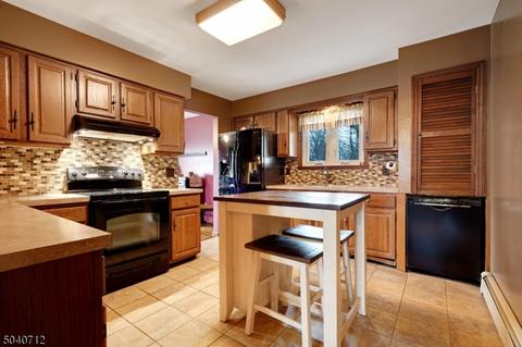63 Blossom Rd, Hampton, NJ 08827 photo 4