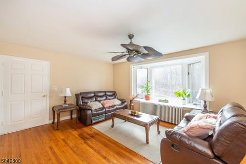 3 Short Way, Paramus, NJ 07652 photo 3