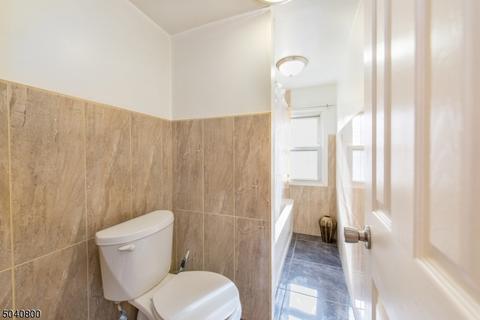 3 Short Way, Paramus, NJ 07652 photo 16
