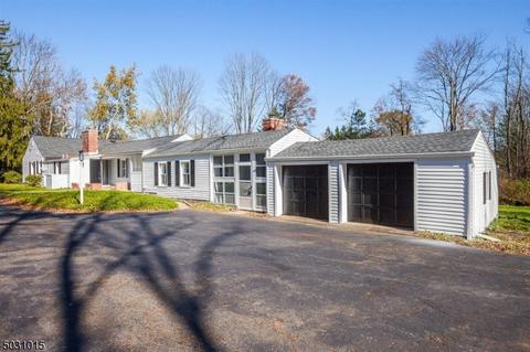 143 Mendham Rd E, Mendham, NJ 07945 photo 2
