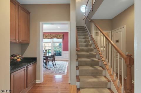 65 Balsam Ct, Paramus, NJ 07652 photo 11