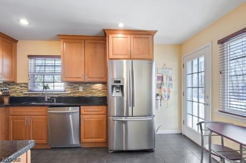 97 Laurel Dr, Springfield, NJ 07081 photo 8
