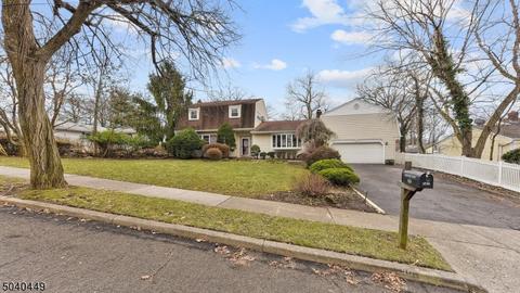 29 Monterey Dr, Wayne, NJ 07470 photo 2
