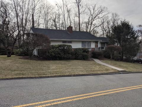 9 Hillside Ter, Wayne, NJ 07470 photo 2