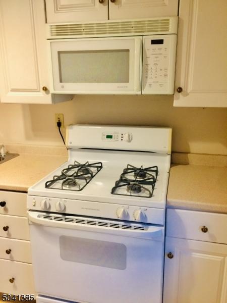 35 Knox Ter #1C, Wayne, NJ 07470 photo 4