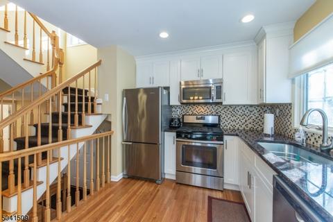 48 Tanager Ct, Wayne, NJ 07470 photo 8